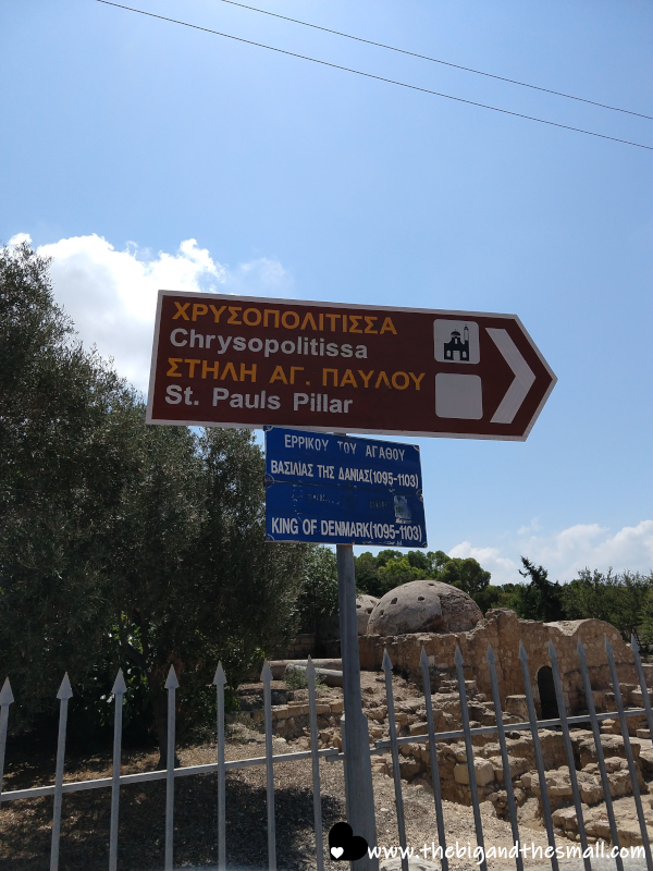 Sign to St Pauls.png