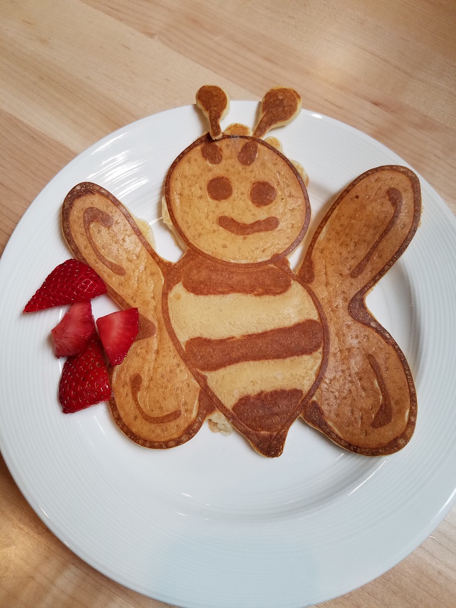 Bee shaped pancake